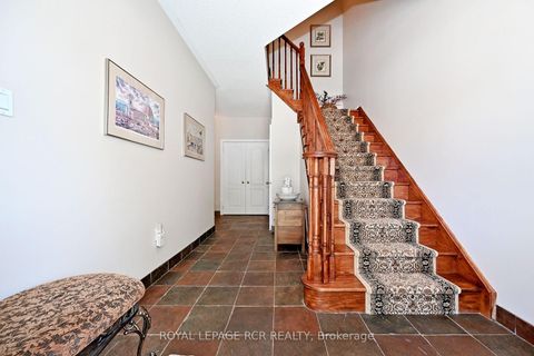 Photo 5 at 81 Woodbury Crescent, Summerhill Estates, Newmarket