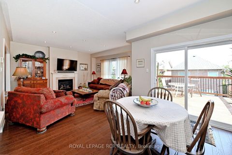 Photo 8 at 81 Woodbury Crescent, Summerhill Estates, Newmarket