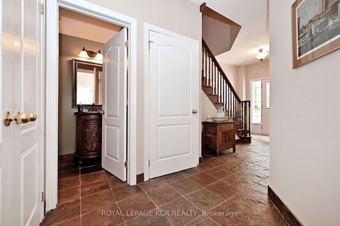 Photo 21 at 81 Woodbury Crescent, Summerhill Estates, Newmarket