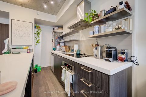 Photo 23 at 708 - 560 King Street W, Waterfront Communities C1, Toronto