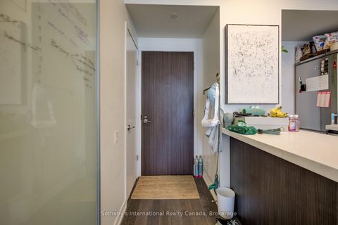 Photo 25 at 708 - 560 King Street W, Waterfront Communities C1, Toronto