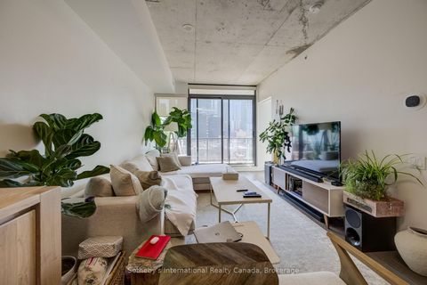 Photo 29 at 708 - 560 King Street W, Waterfront Communities C1, Toronto