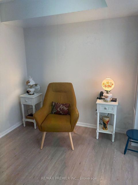 Photo 11 at 406 - 800 Lawrence Avenue W, Glen Park, Toronto