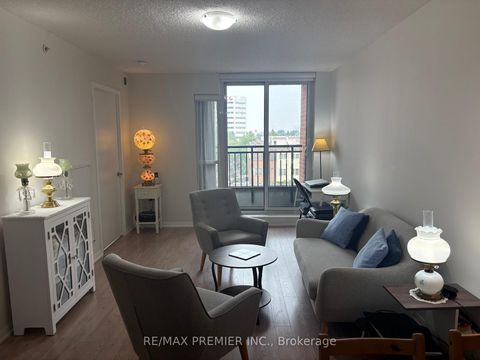 Photo 12 at 406 - 800 Lawrence Avenue W, Glen Park, Toronto