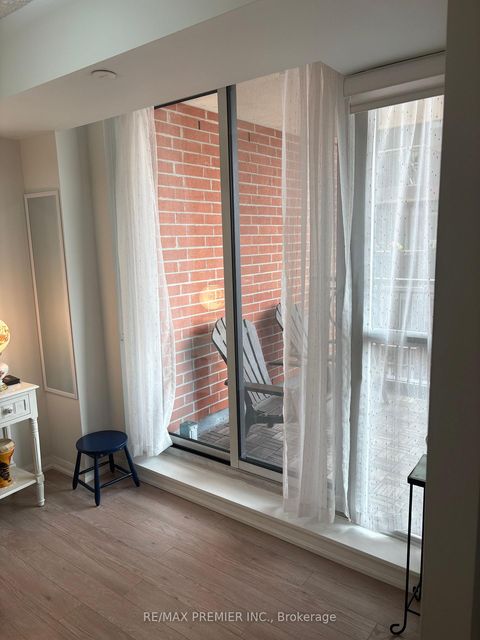 Photo 13 at 406 - 800 Lawrence Avenue W, Glen Park, Toronto