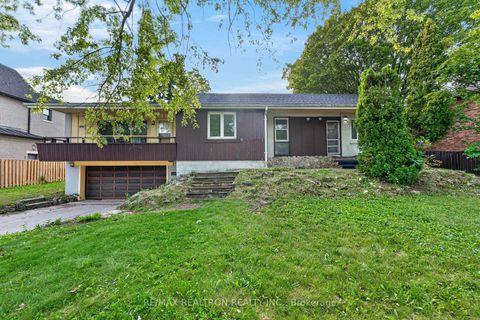 Photo 6 at 400 Manse Road, West Hill, Toronto
