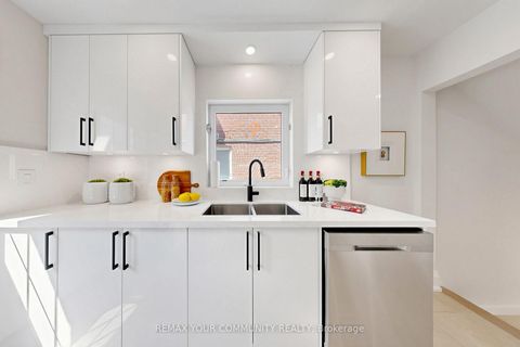 Photo 8 at 351 Fairlawn Avenue, Nortown, Toronto