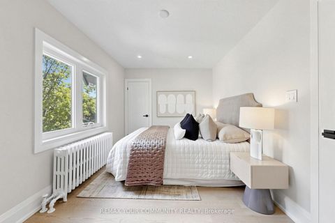 Photo 20 at 351 Fairlawn Avenue, Nortown, Toronto