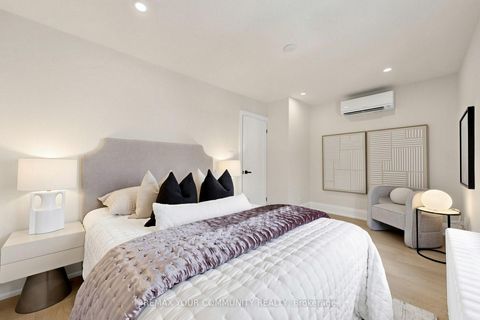 Photo 21 at 351 Fairlawn Avenue, Nortown, Toronto