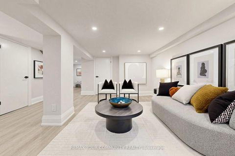 Photo 28 at 351 Fairlawn Avenue, Nortown, Toronto
