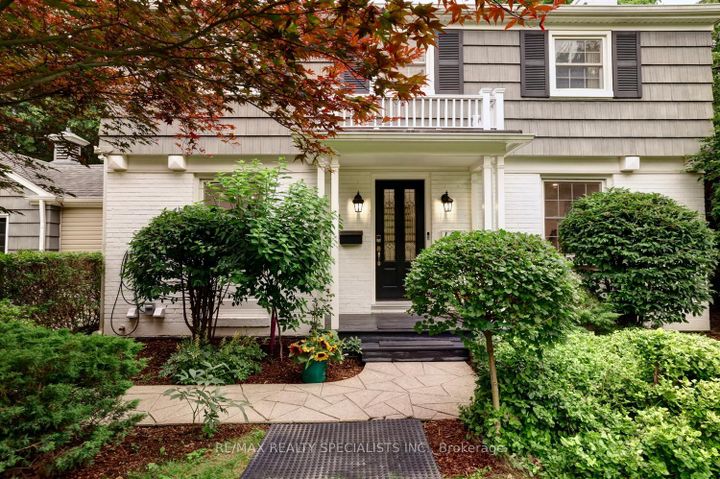 Photo 1 at 406 Christina Drive, SW Southwest, Oakville