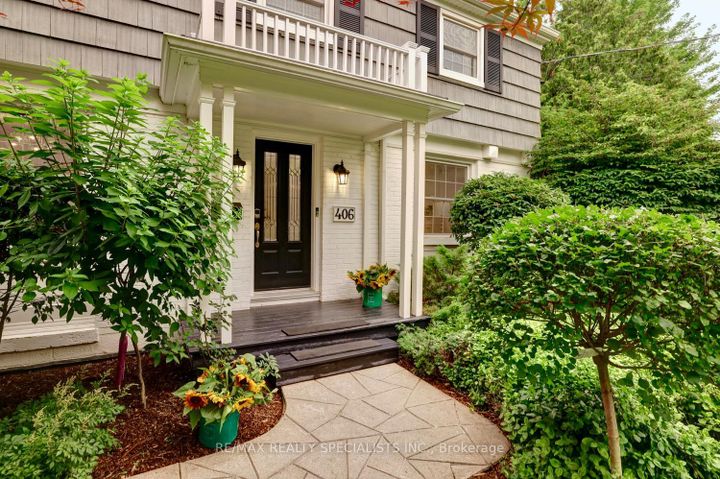 Photo 4 at 406 Christina Drive, SW Southwest, Oakville