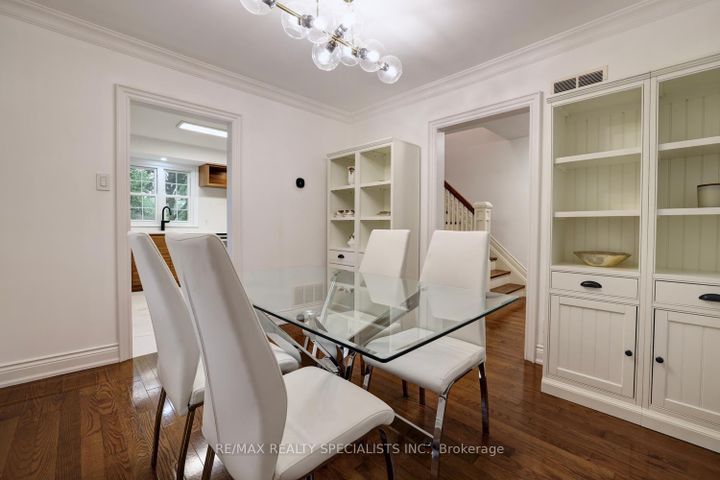 Photo 8 at 406 Christina Drive, SW Southwest, Oakville