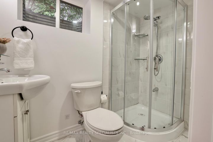 Photo 32 at 406 Christina Drive, SW Southwest, Oakville