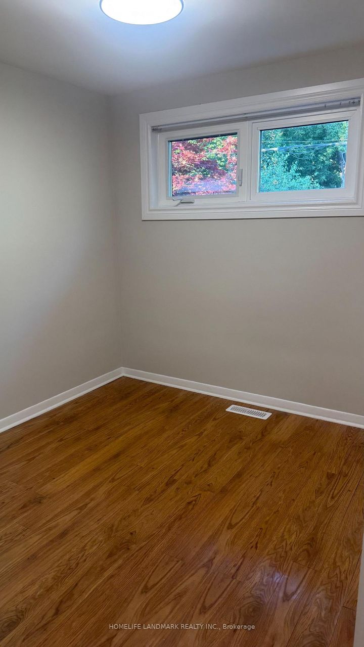 Photo 10 at 341 Blue Grass Boulevard, Crosby, Richmond Hill