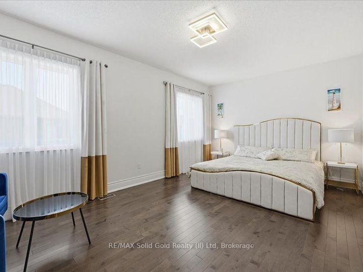 Photo 20 at 39 Avanti Crescent, Waterdown, Hamilton