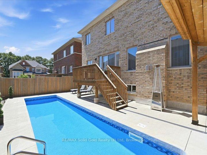 Photo 40 at 39 Avanti Crescent, Waterdown, Hamilton