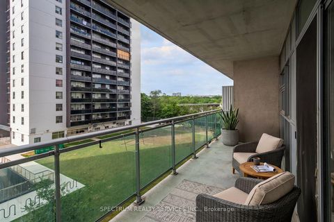 Photo 13 at 406 - 2464 Weston Road, Weston, Toronto