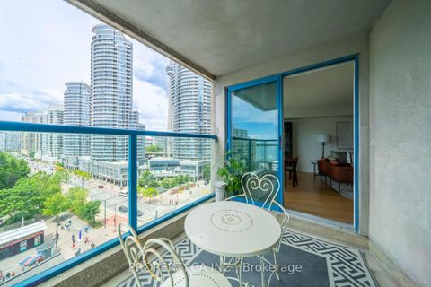 Photo 26 at 1111 - 77 Harbour Square, Waterfront Communities C1, Toronto