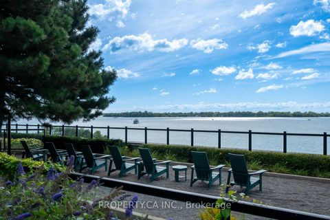 Photo 35 at 1111 - 77 Harbour Square, Waterfront Communities C1, Toronto