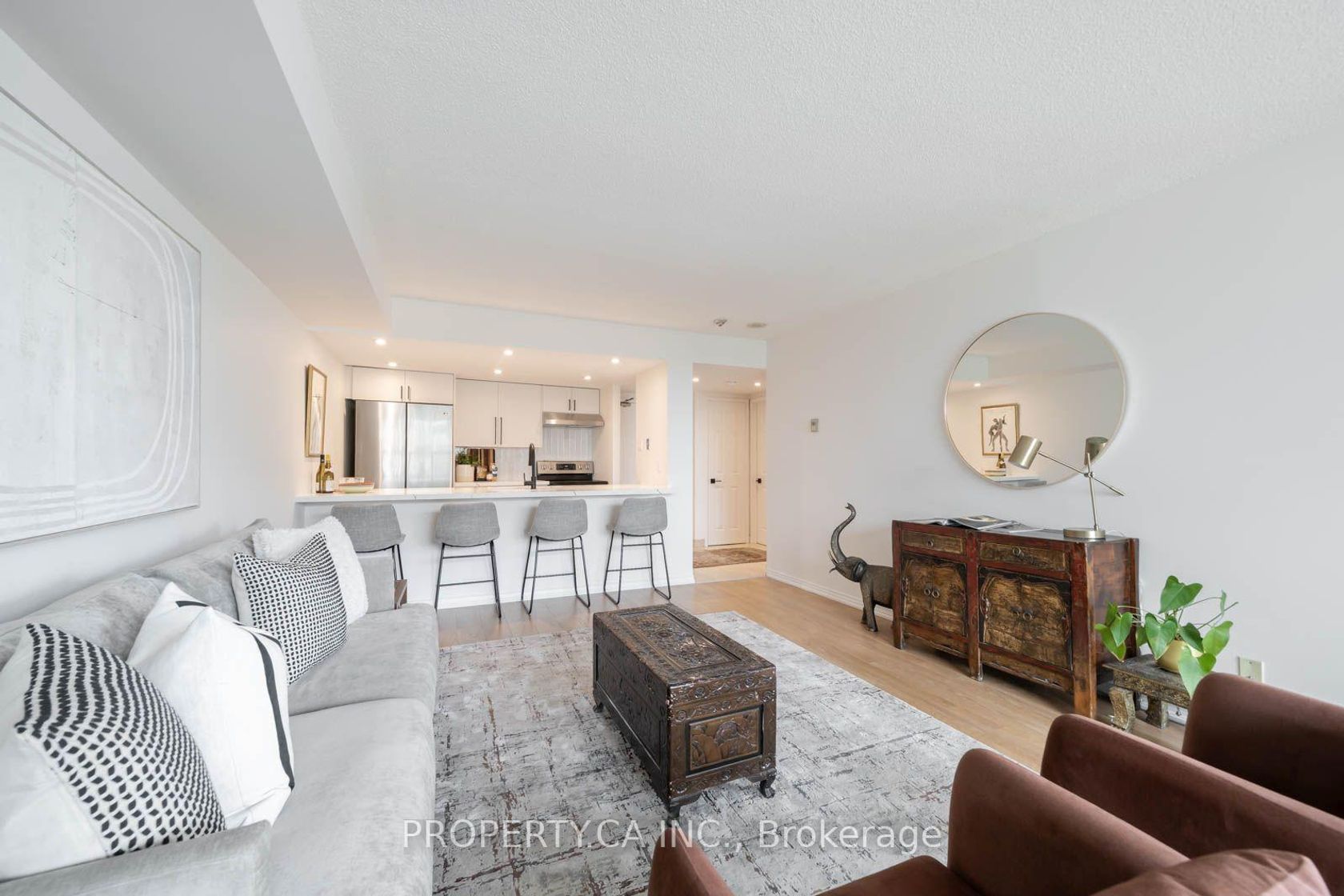 1111 - 77 Harbour Square, Waterfront Communities C1, Toronto photo number 2