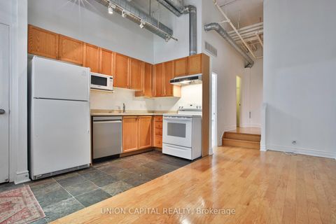 Photo 6 at 143 - 71 Mccaul Street, Chinatown, Toronto