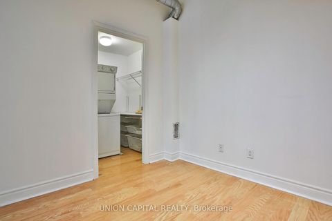Photo 15 at 143 - 71 Mccaul Street, Chinatown, Toronto