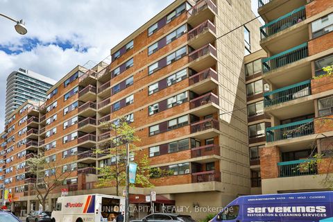 Photo 22 at 143 - 71 Mccaul Street, Chinatown, Toronto