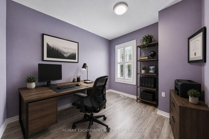 Photo 11 at 218 Grosvenor Avenue N, Crown Point, Hamilton