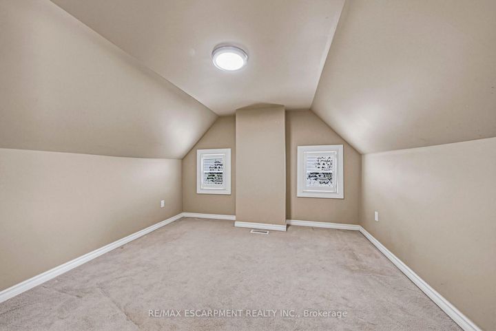 Photo 22 at 218 Grosvenor Avenue N, Crown Point, Hamilton