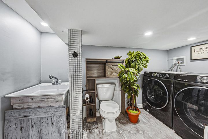 Photo 26 at 218 Grosvenor Avenue N, Crown Point, Hamilton