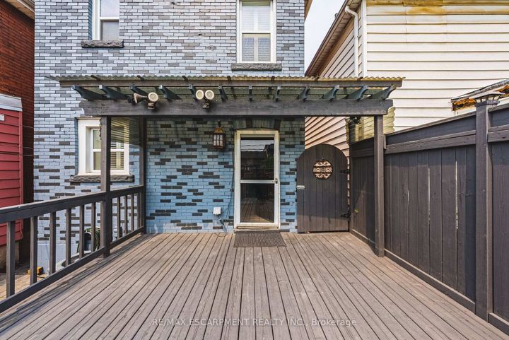 Photo 28 at 218 Grosvenor Avenue N, Crown Point, Hamilton