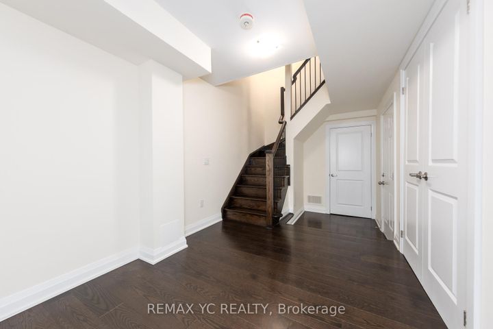 Photo 33 at 33 Duncombe Lane, South Richvale, Richmond Hill