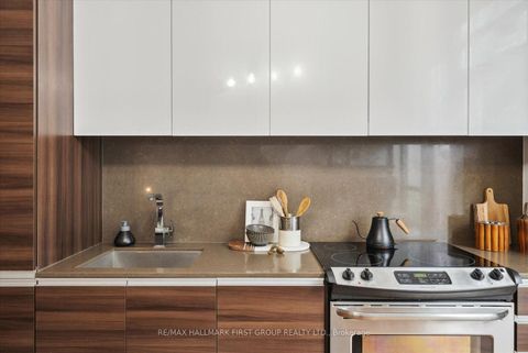 Photo 10 at 602 - 8 Gladstone Avenue, Little Portugal, Toronto