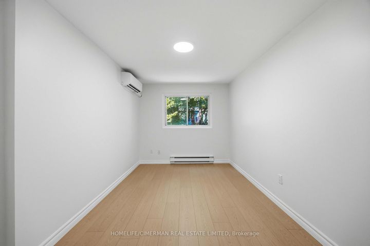 Photo 16 at 142 Thorny Vineway, Bayview Village, Toronto