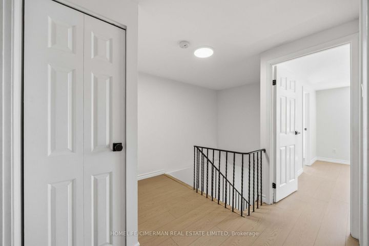 Photo 19 at 142 Thorny Vineway, Bayview Village, Toronto