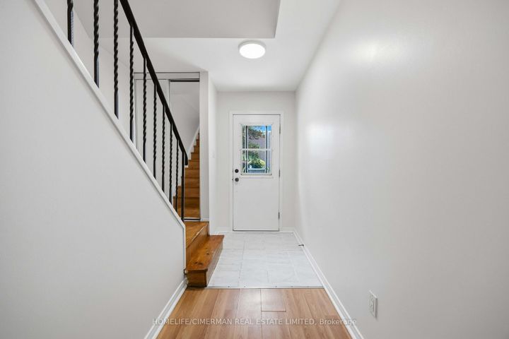 Photo 20 at 142 Thorny Vineway, Bayview Village, Toronto