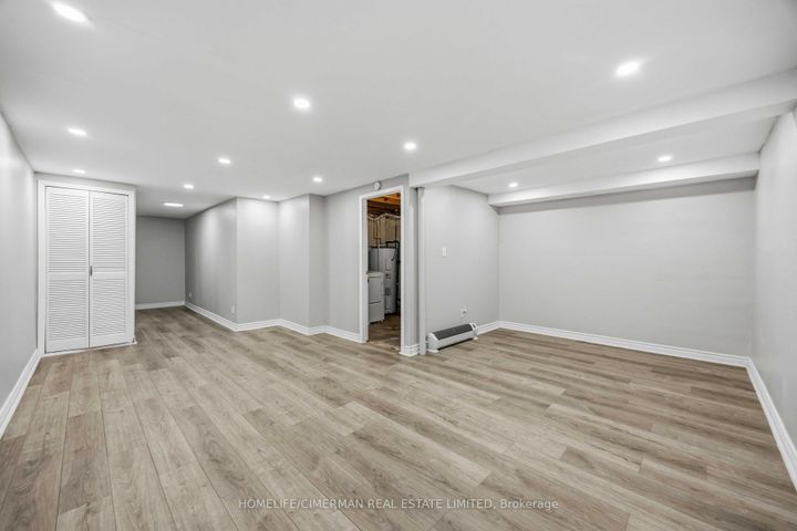 Photo 24 at 142 Thorny Vineway, Bayview Village, Toronto