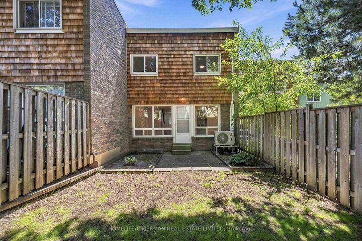 Photo 25 at 142 Thorny Vineway, Bayview Village, Toronto