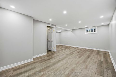 Photo 22 at 151 - 142 Thorny Vineway, Bayview Village, Toronto