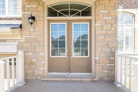 Photo 4 at 6 Flay Court, Cookstown, Innisfil