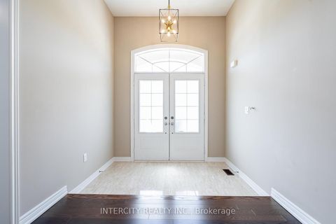 Photo 5 at 6 Flay Court, Cookstown, Innisfil