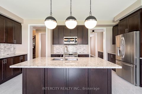 Photo 8 at 6 Flay Court, Cookstown, Innisfil