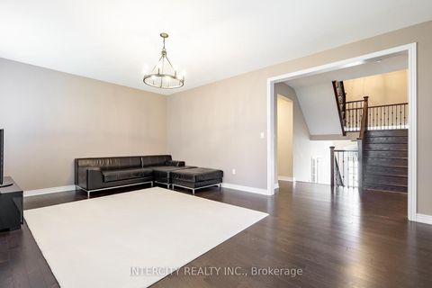 Photo 16 at 6 Flay Court, Cookstown, Innisfil