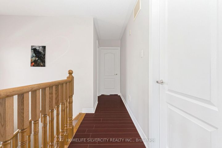 Photo 30 at 6 Aria Lane, Bramalea North Industrial, Brampton