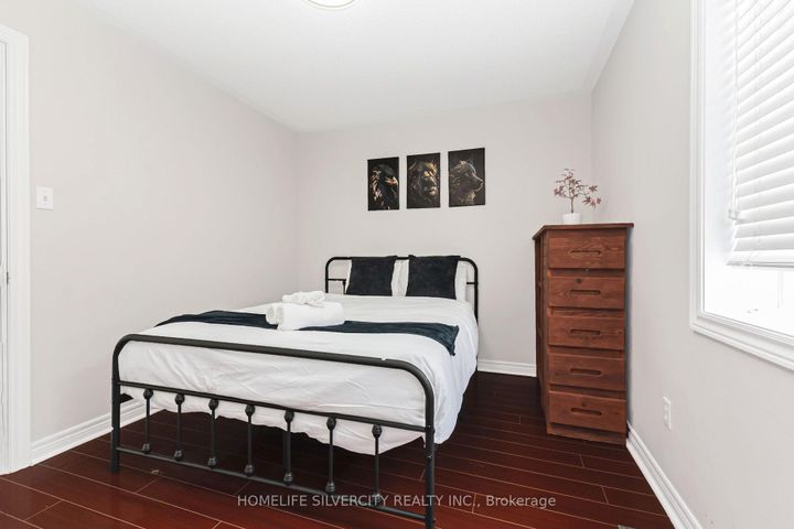 Photo 31 at 6 Aria Lane, Bramalea North Industrial, Brampton