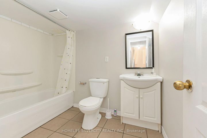 Photo 37 at 6 Aria Lane, Bramalea North Industrial, Brampton