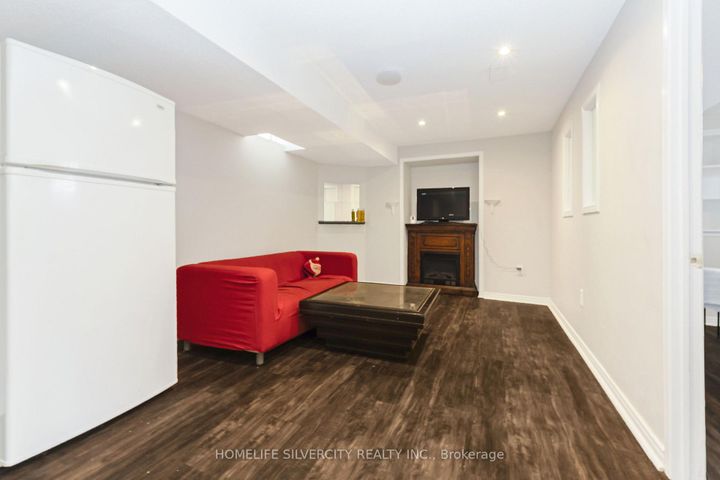 Photo 39 at 6 Aria Lane, Bramalea North Industrial, Brampton