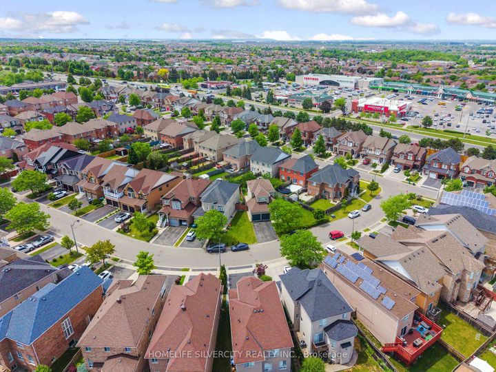 Photo 47 at 6 Aria Lane, Bramalea North Industrial, Brampton