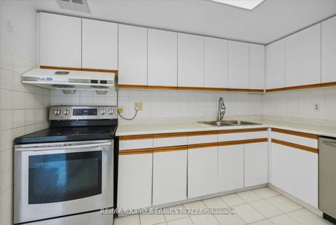Photo 4 at 511 - 225 Bamburgh Circle, Steeles, Toronto